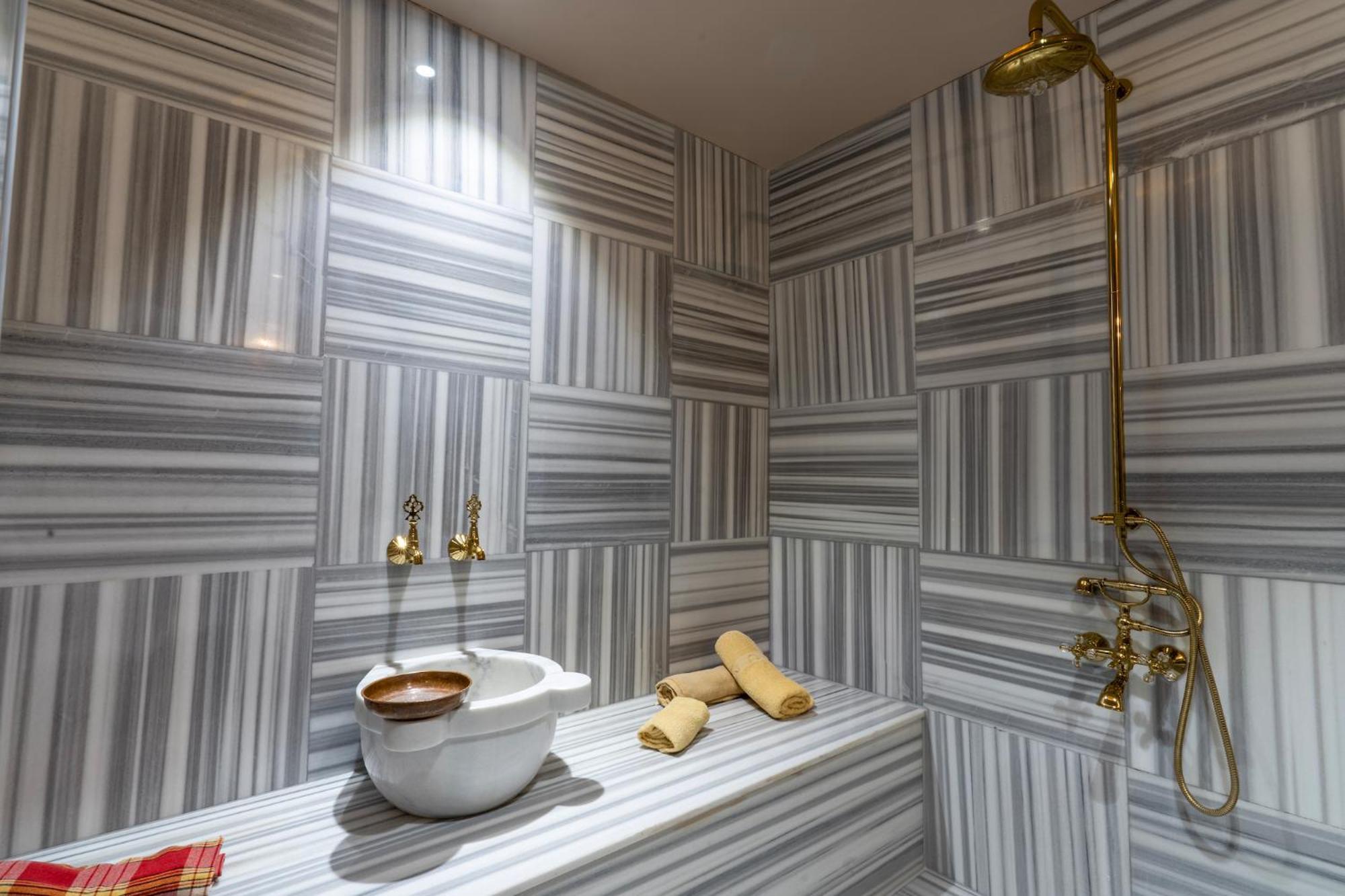 Hotel Ramada By Wyndham Gaziantep Extérieur photo